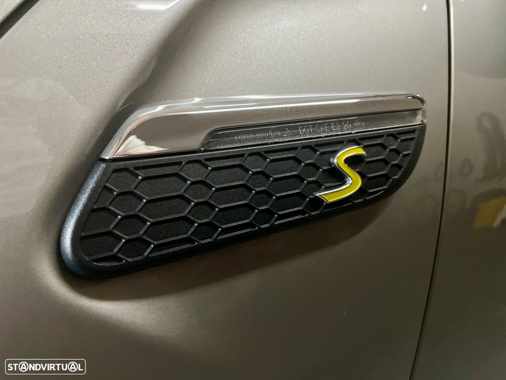 MINI 3 Portas Cooper SE - 4