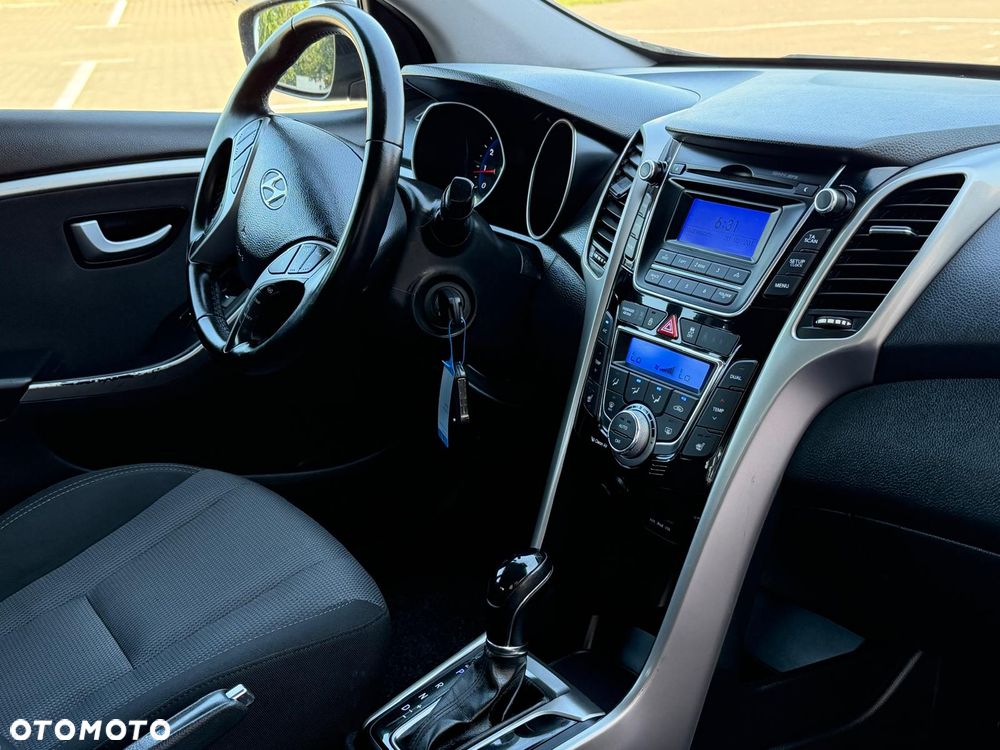 Hyundai i30 1.6 Automatik Trend - 29