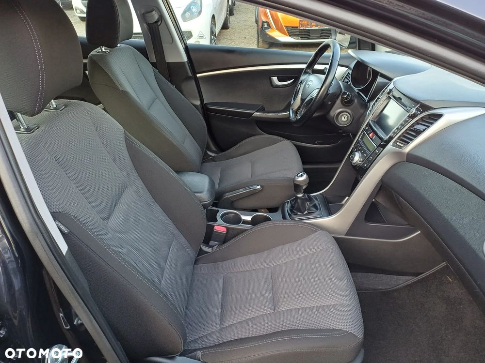 Hyundai i30 1.4 Premium - 11
