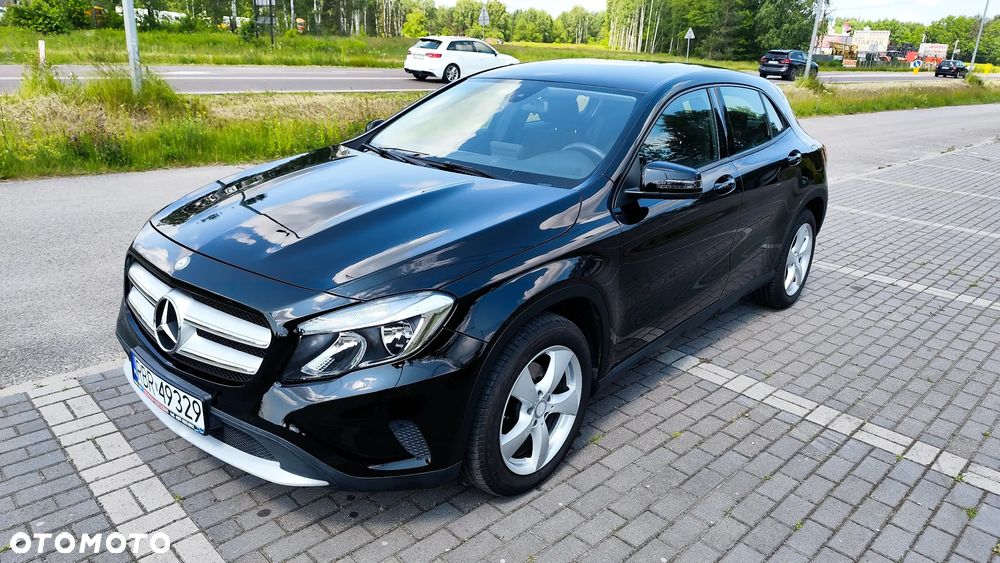 Mercedes-Benz GLA 180 - 3