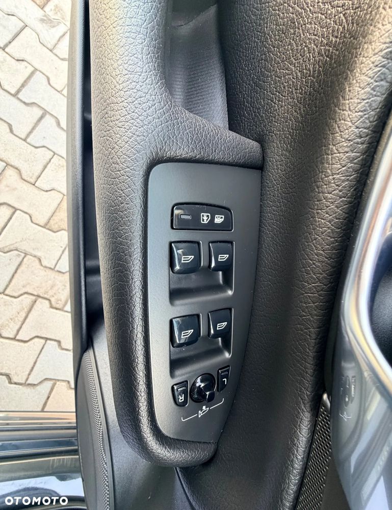 Volvo XC 90 B5 D AWD Geartronic Inscription - 25