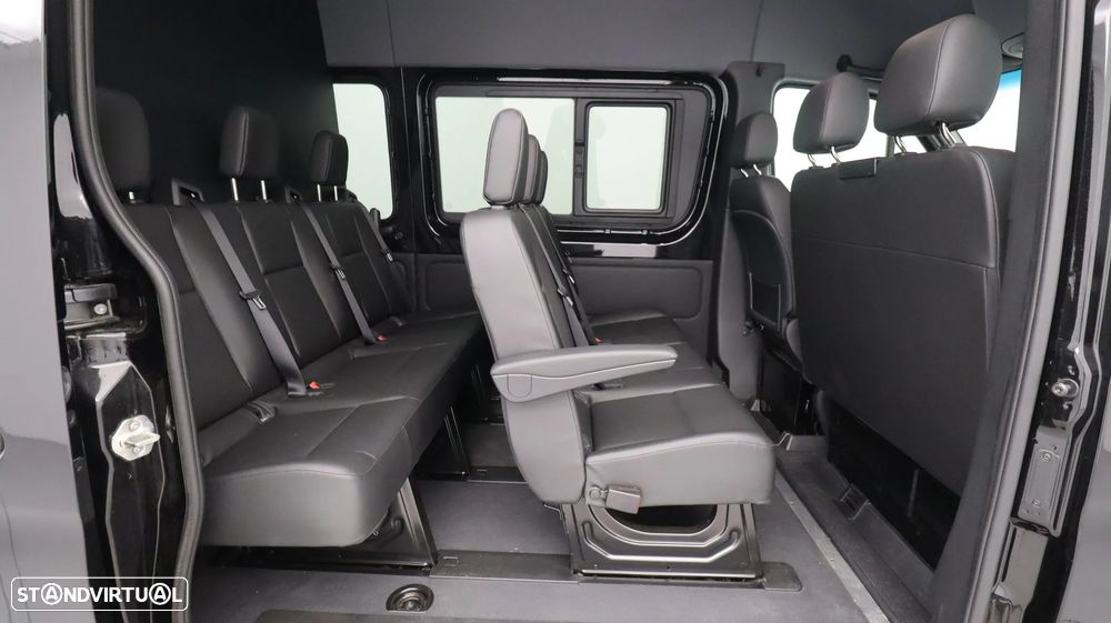 Mercedes-Benz Sprinter - 33