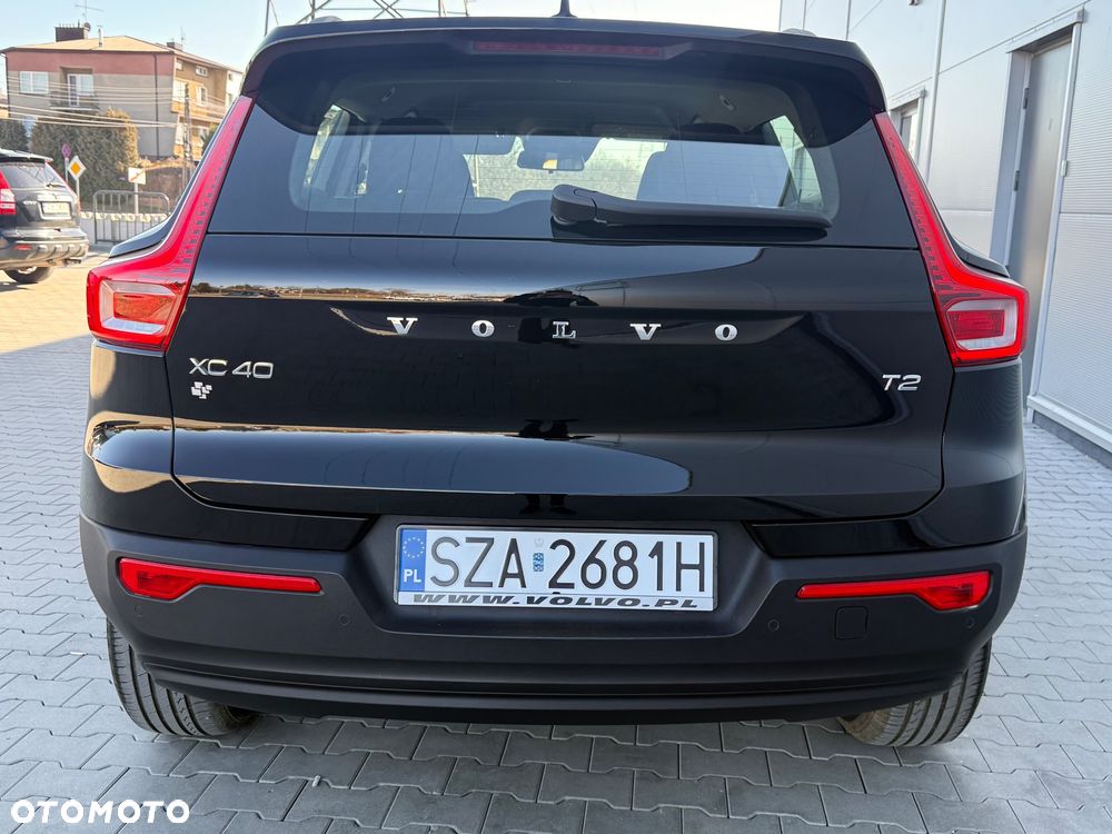 Volvo XC 40 T2 Momentum Core - 23