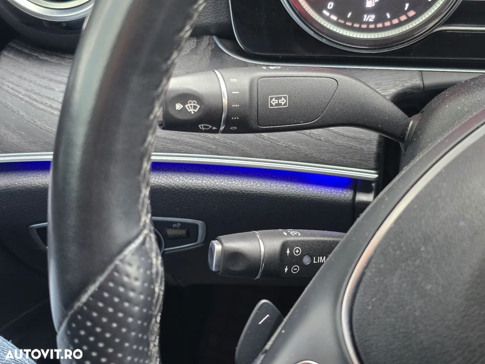 Mercedes-Benz E 200 4Matic 9G-TRONIC - 21