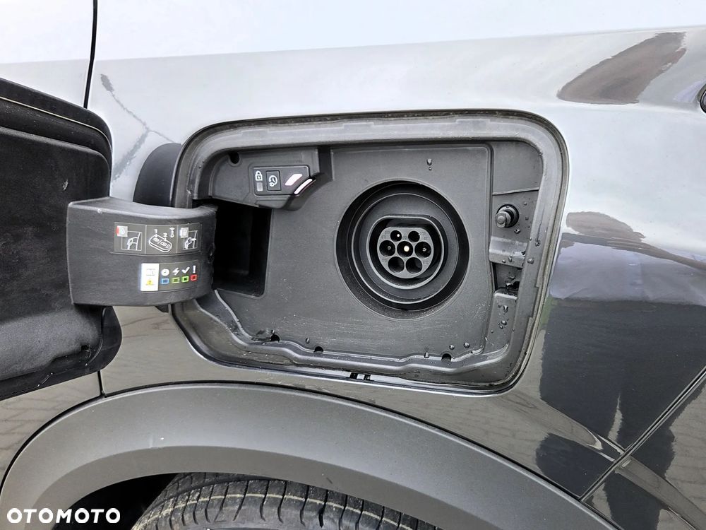 Peugeot 3008 1.6 PHEV 225 Allure S e-DCS7 - 16