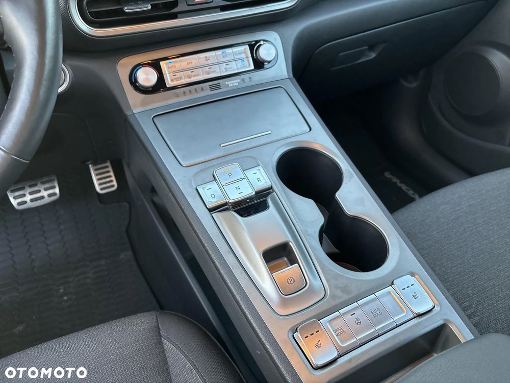 Hyundai Kona Electric 64kWh Modern - 19