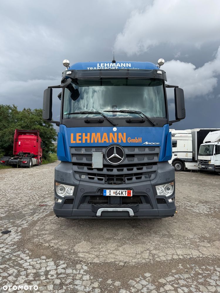 Mercedes-Benz Arocs - 2