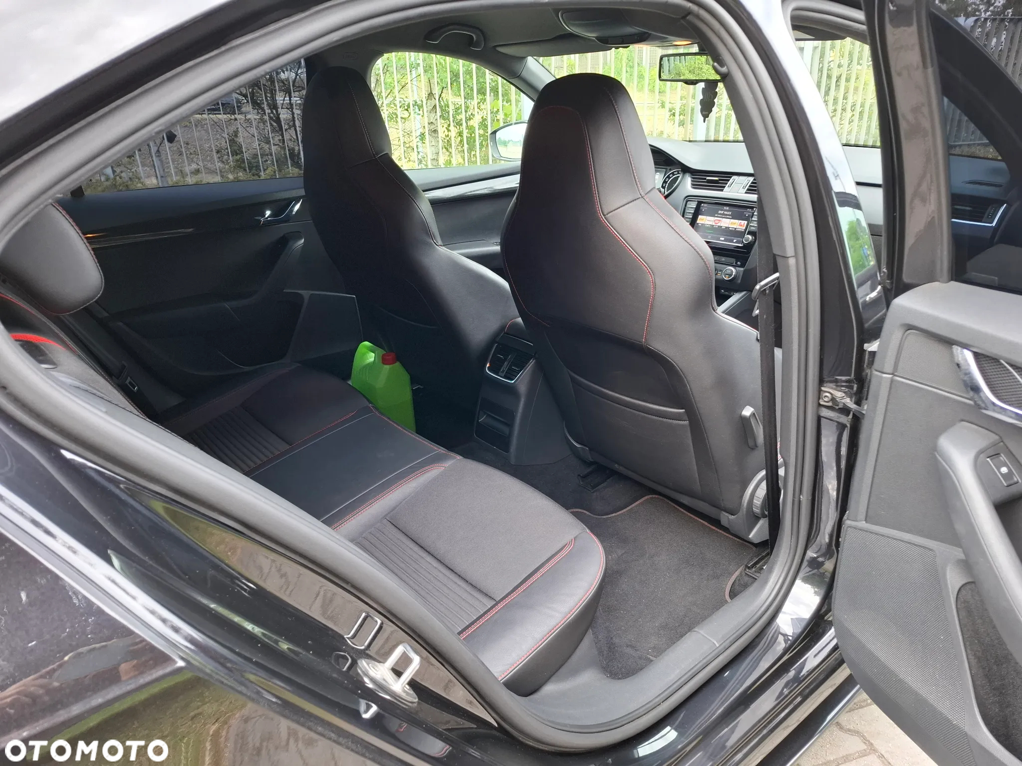 Skoda Octavia 2.0 TSI RS - 8