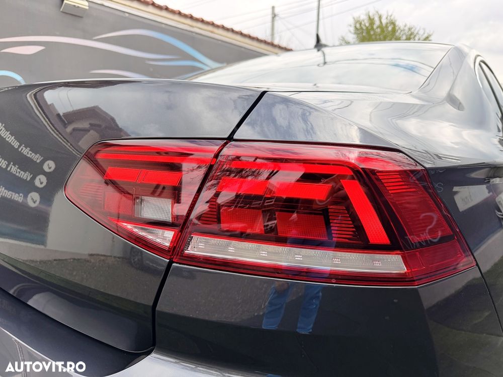 Volkswagen Passat 2.0 TDI DSG Highline - 9