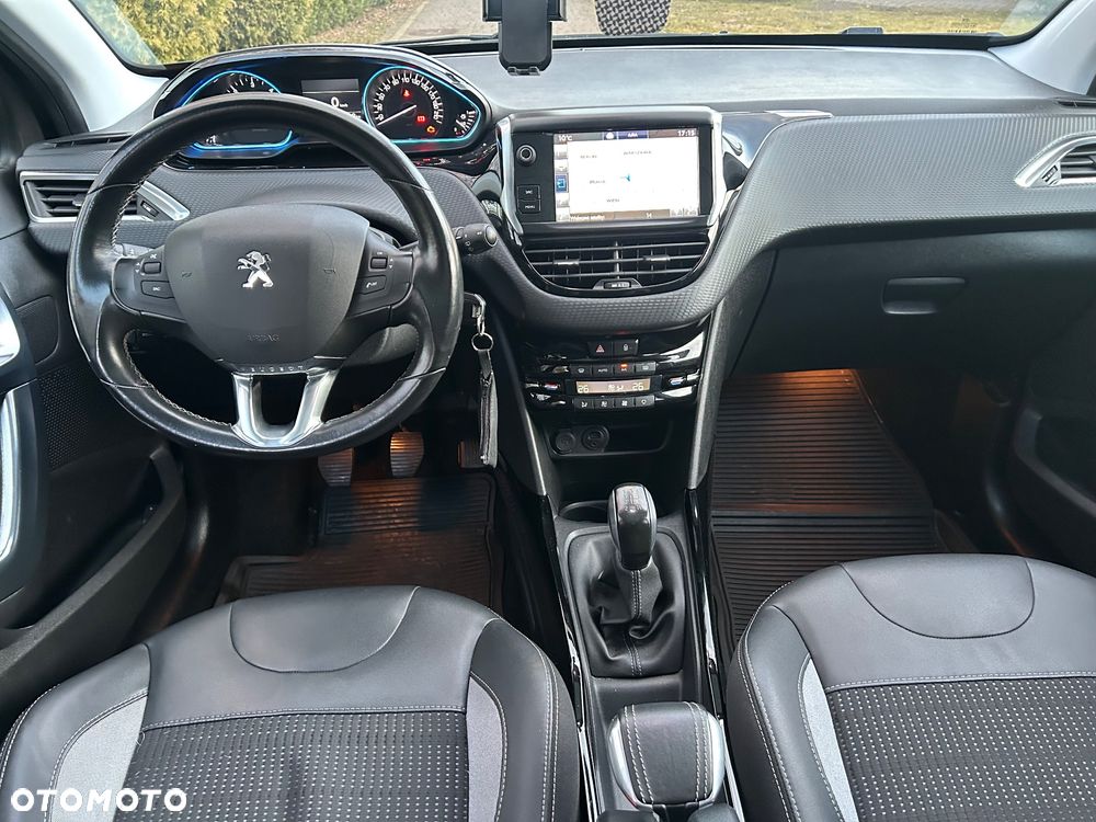 Peugeot 2008 BlueHDi 100 STOP & START Active - 13