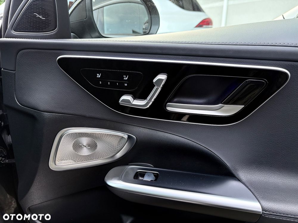 Mercedes-Benz Klasa C 220 d 4Matic 9G-TRONIC AMG Line - 24