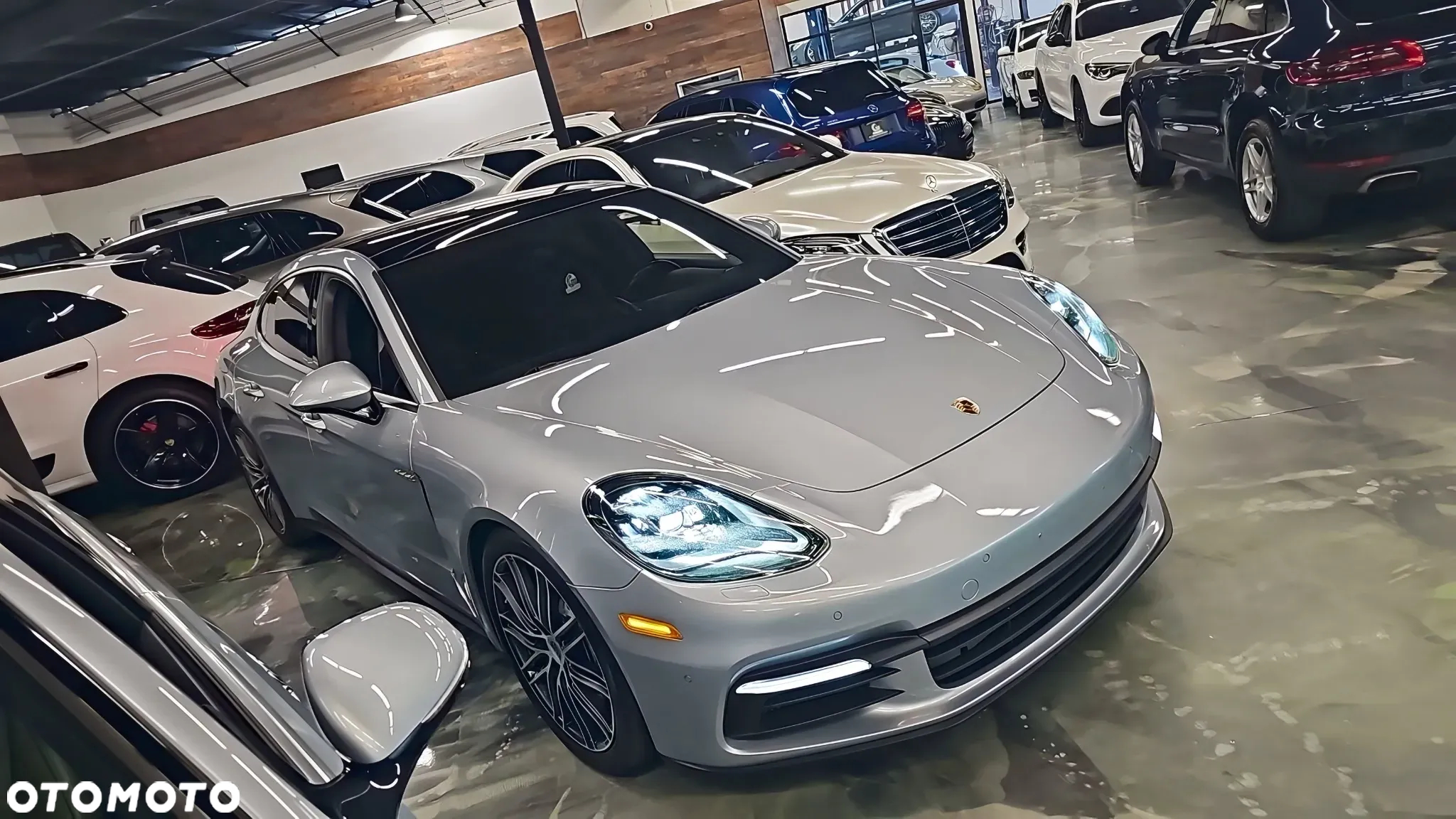 Porsche Panamera 4S E-Hybrid Sport Turismo - 2