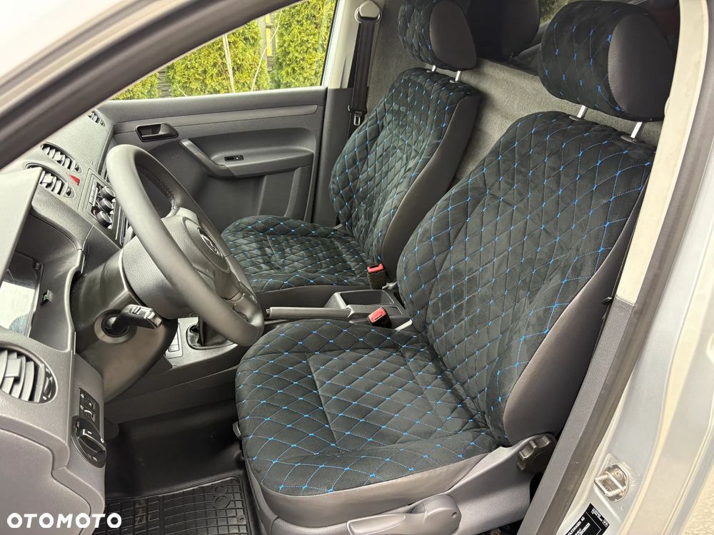 Volkswagen Caddy - 28