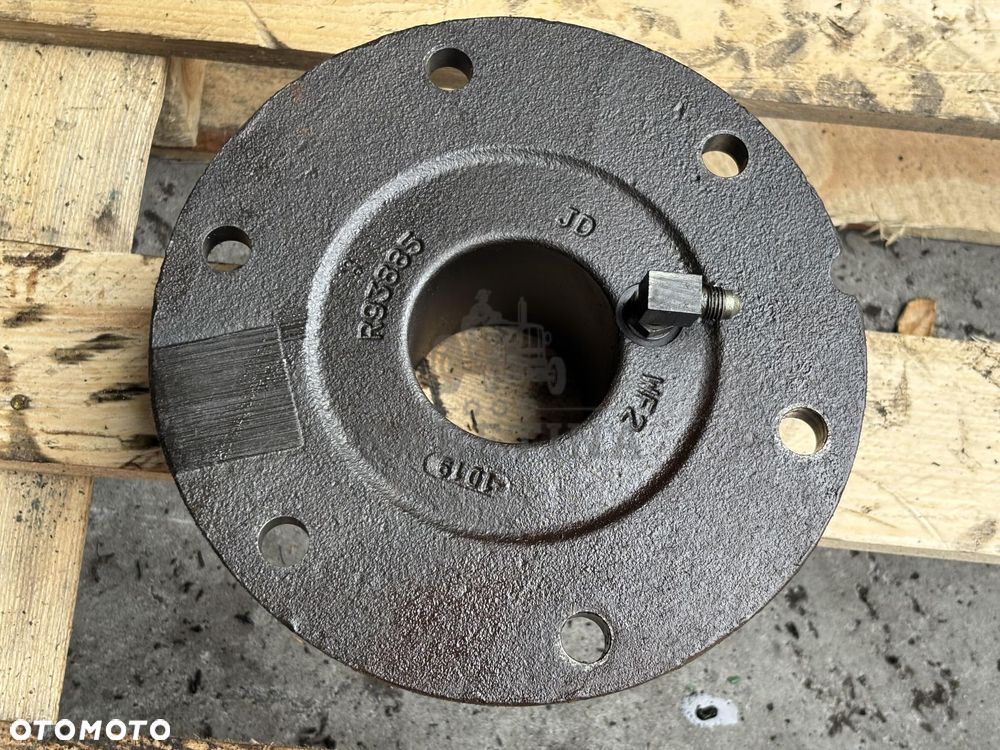 John Deere 6150 6195 6800 6900 7200 7400 Obudowa Łożyska R93885 - 1