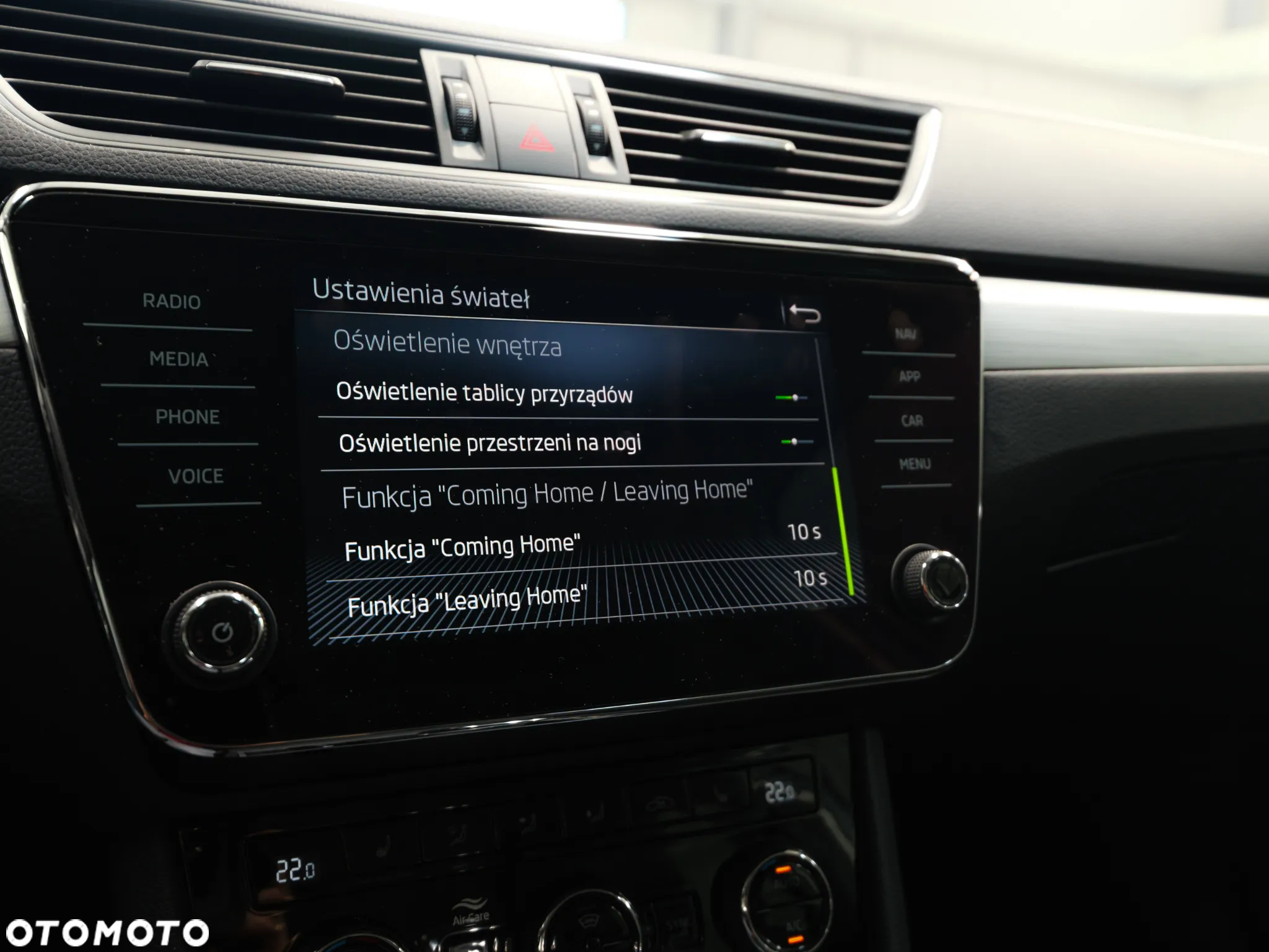 Skoda Superb 2.0 TDI SCR Ambition DSG - 35