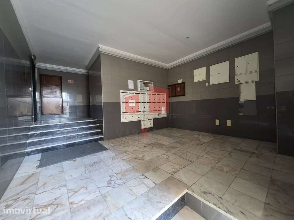 Apartamento T3 no Carregado - Estado atual - Grande imagem: 4/34