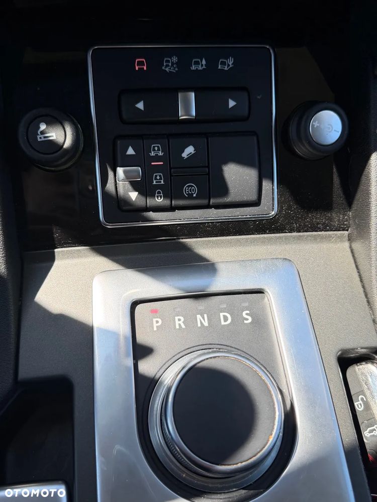 Land Rover Discovery 3.0 V6 SC HSE - 16