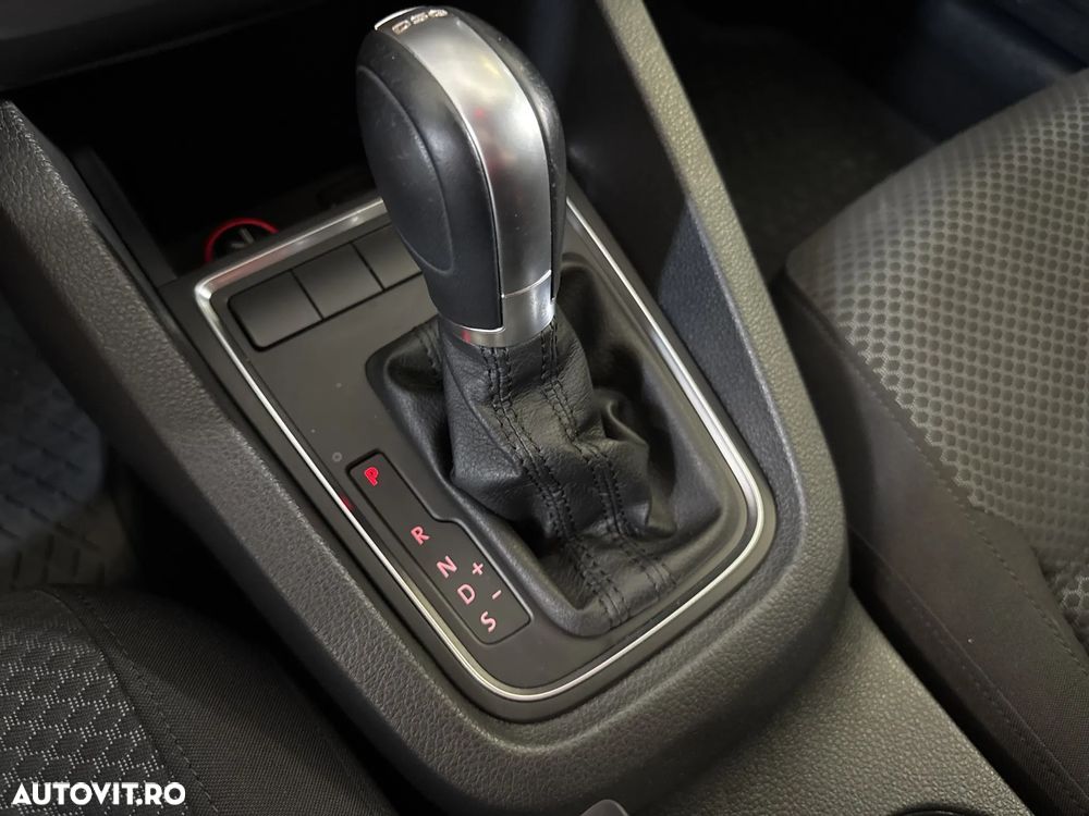 Volkswagen Jetta - 18