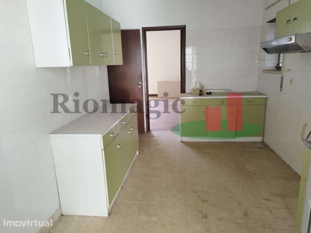 Apartamento T3 e Espaço Comercial / Escritório MINDE ***RIOMAGIC*** - Grande imagem: 2/55
