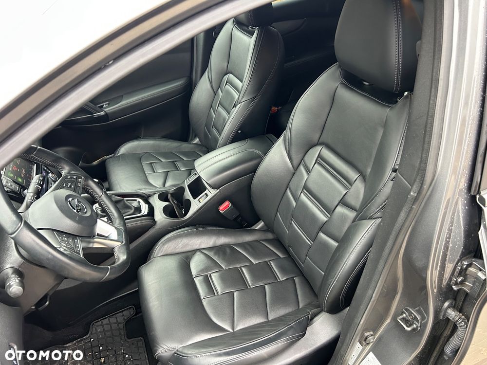 Nissan Qashqai 1.3 DIG-T DCT TEKNA+ - 22