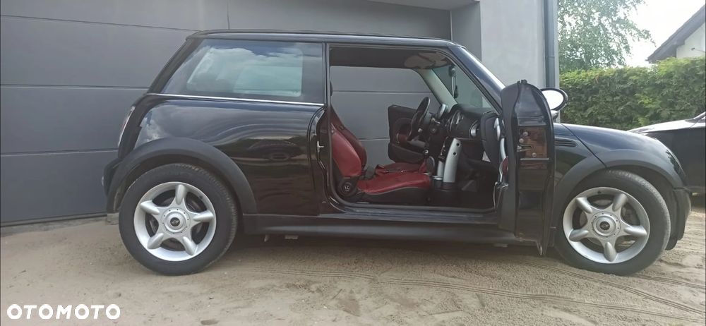 MINI ONE D - 6