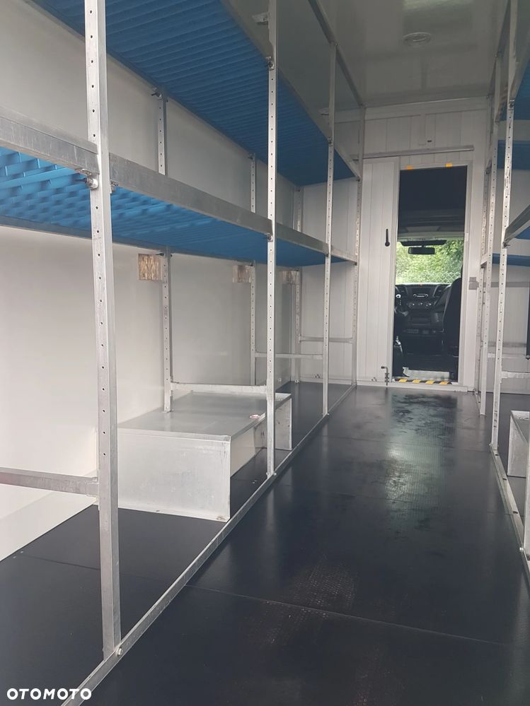 Iveco DAILY KONTENER NISKOPODŁOGOWY 4,44x2,23x2,42 SKLEP FOODTRUCK BAR KLIMA KONIOWÓZ KAMPER - 25