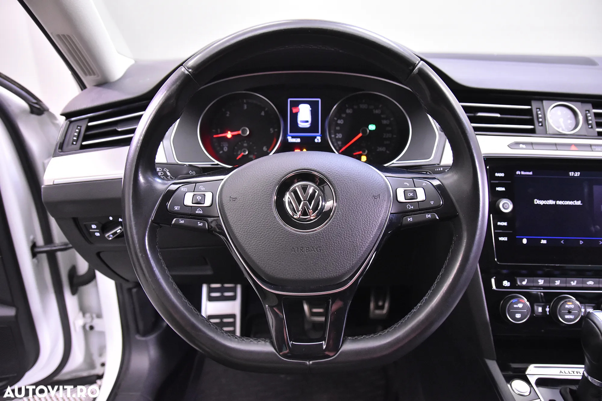Volkswagen Passat Alltrack 2.0 TDI DSG 4Motion - 16