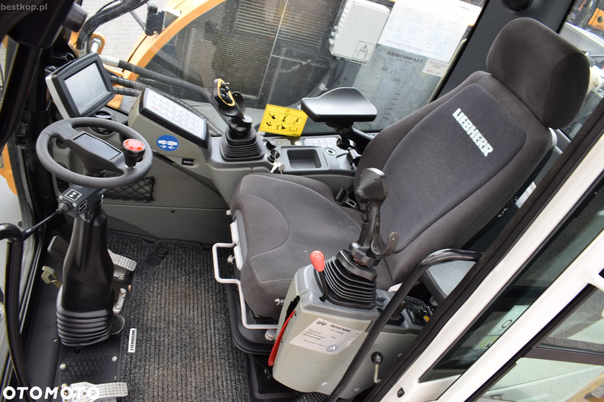 Liebherr A910 Compact Litronic - 27