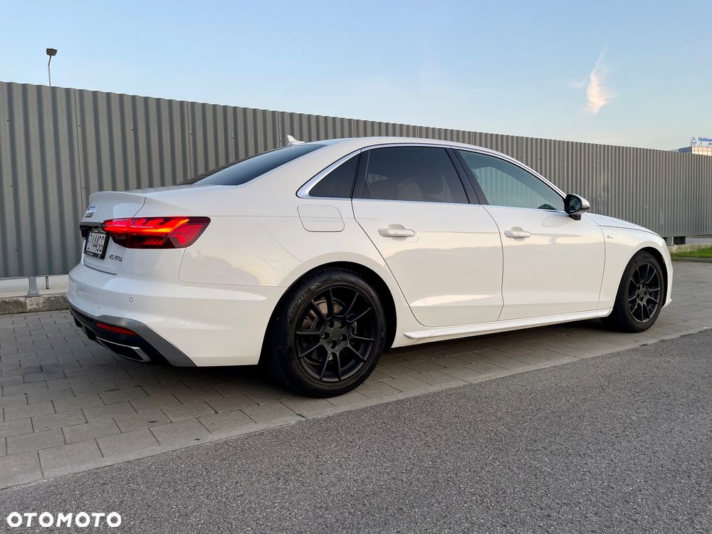 Audi A4 ver-40-tfsi-mhev-s-line-s-tronic - 16