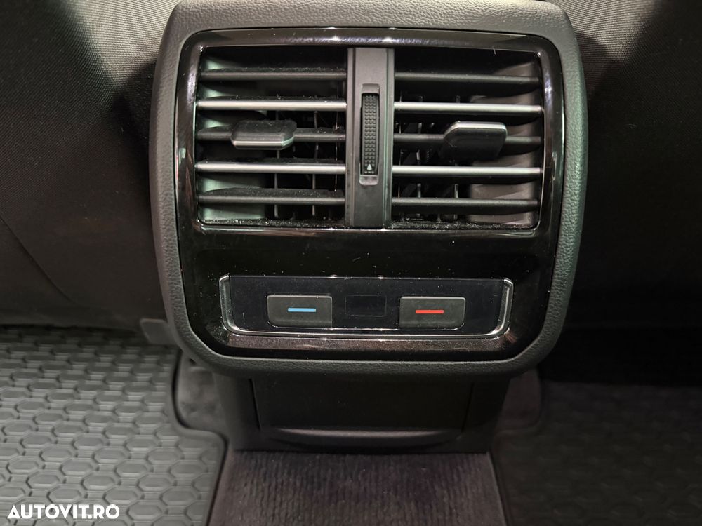 Volkswagen Passat 2.0 TDI DSG Highline - 14