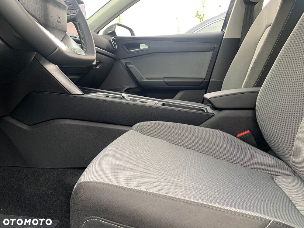 Seat Leon Sportstourer 1.5 eTSI Style DSG - 10