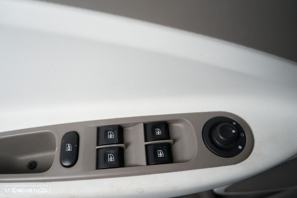 Renault Zoe (c/ Bateria) Life - 18