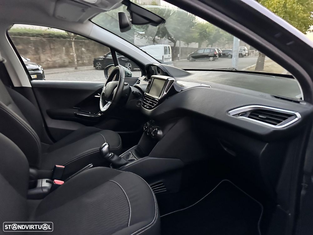 Peugeot 208 1.6 BlueHDi Style - 49