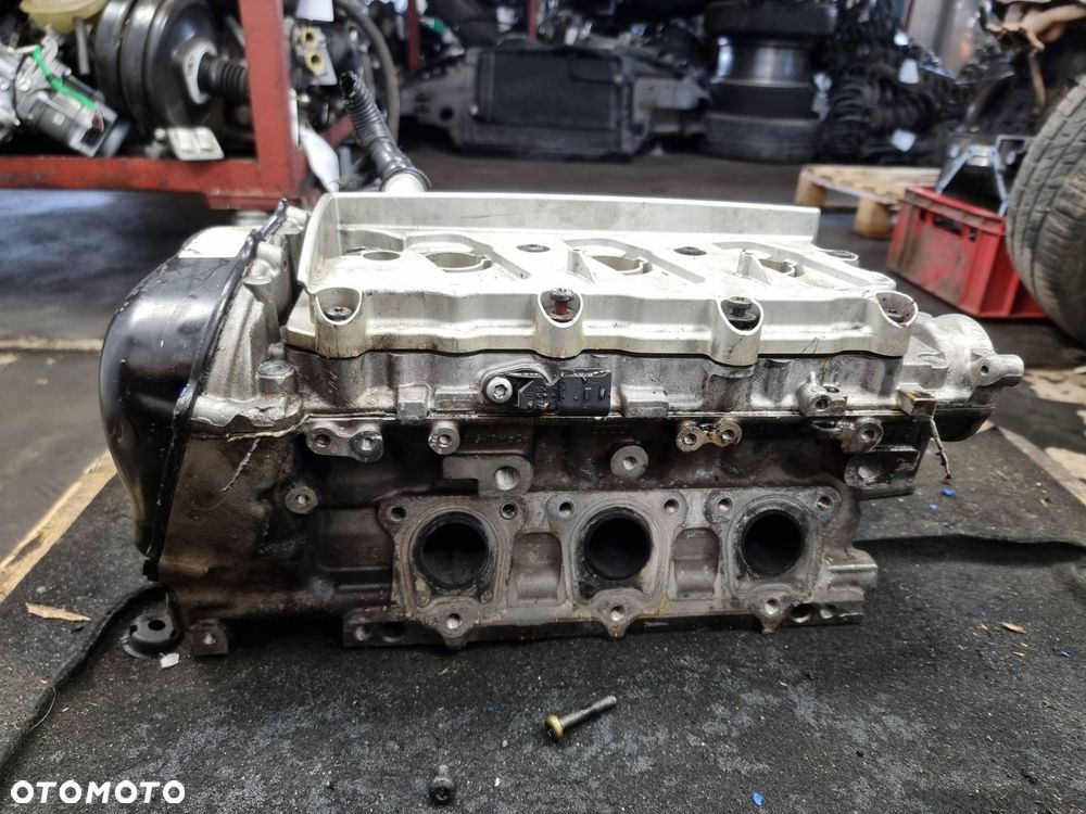 GŁOWICA PRAWA AUDI A8 D3 06E103373E 3.2 FSI - 7