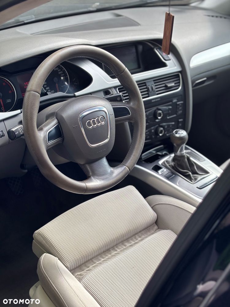 Audi A4 Limousine 2.0 TDI - 16