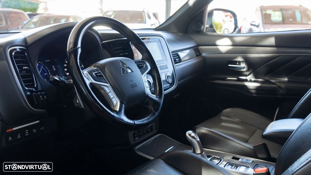 Mitsubishi Outlander 2.4 Instyle - 5