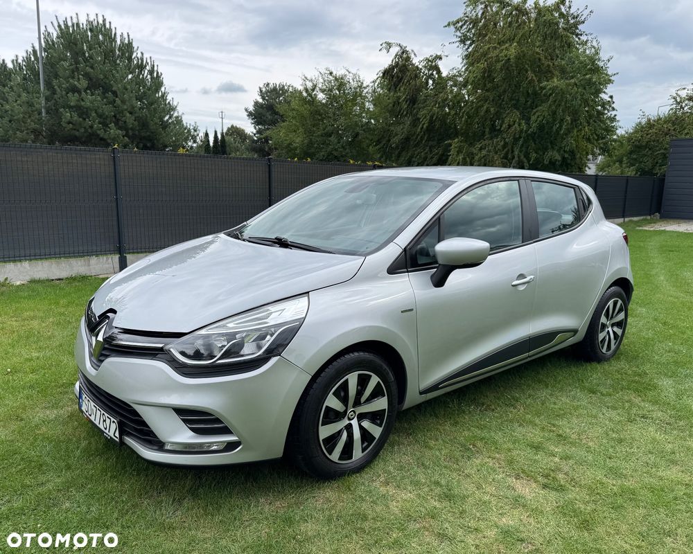 Renault Clio 1.2 16V 75 Life - 3
