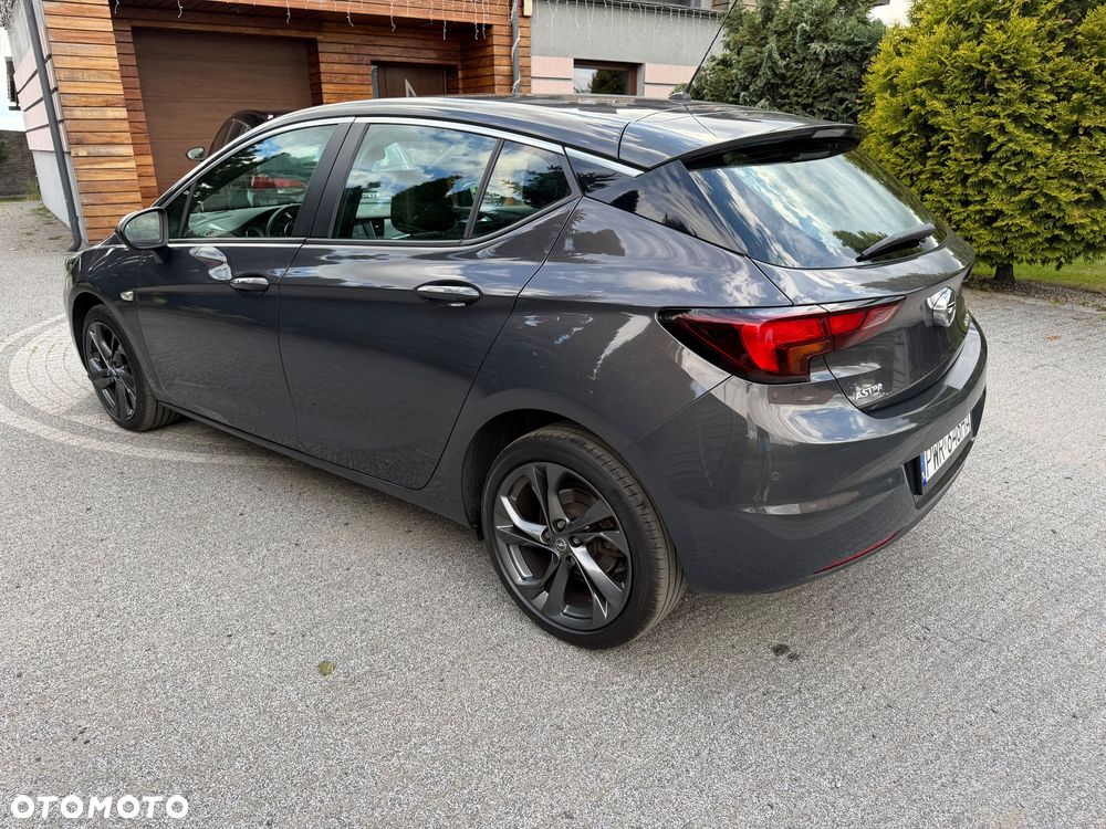 Opel Astra 1.4 Turbo Innovation - 17