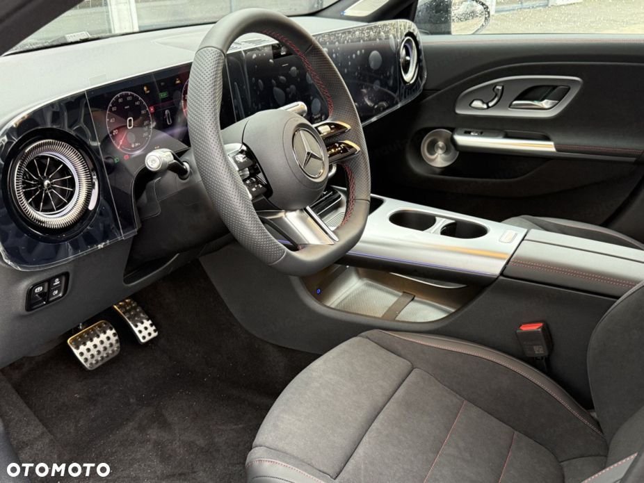 Mercedes-Benz CLA 200 mHEV 8G-DCT - 7