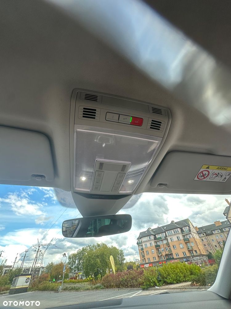 Volkswagen Passat - 8