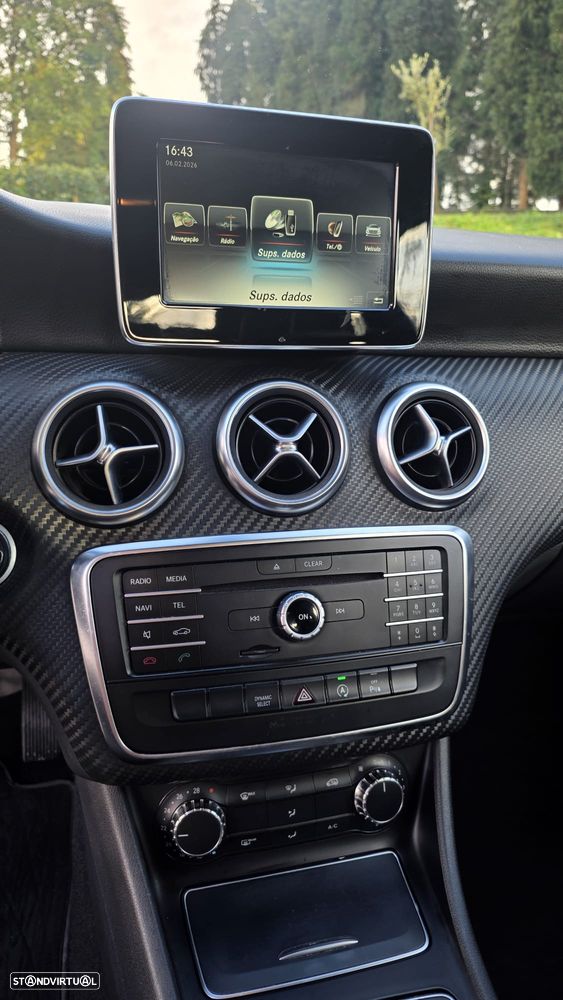 Mercedes-Benz A 180 d 7G-DCT AMG Line - 15