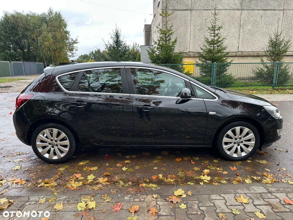 Opel Astra IV 1.4 Cosmo - 17