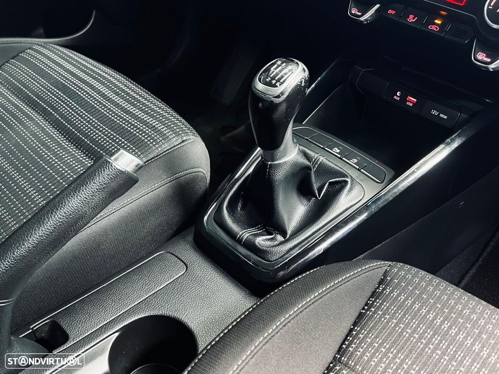 Kia Stonic 1.6 CRDi TX - 34