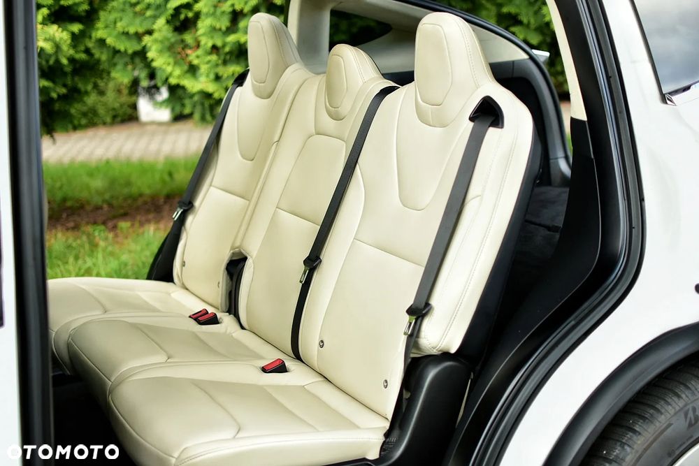 Tesla Model X Long Range Plus - 6