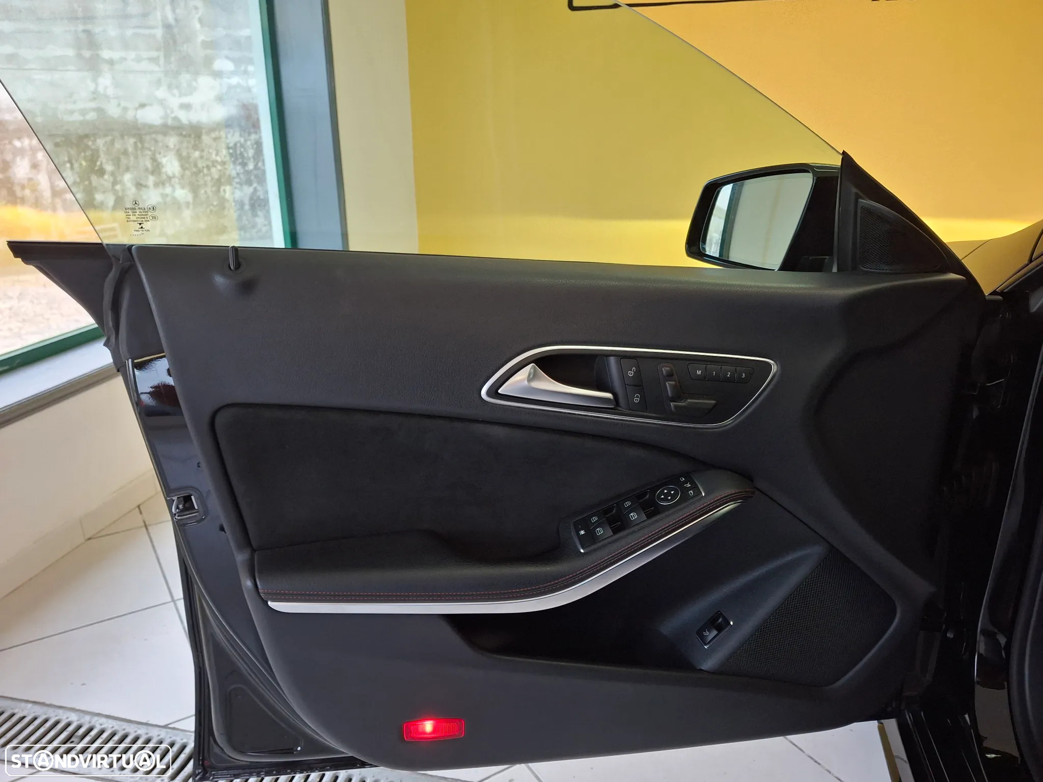 Mercedes-Benz CLA 220 - 8