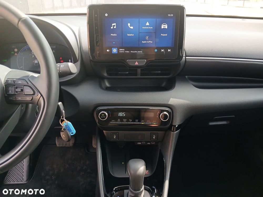Toyota Yaris Hybrid 1.5 Style - 32