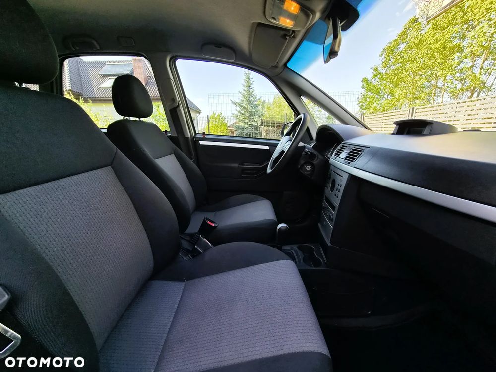 Opel Meriva - 11