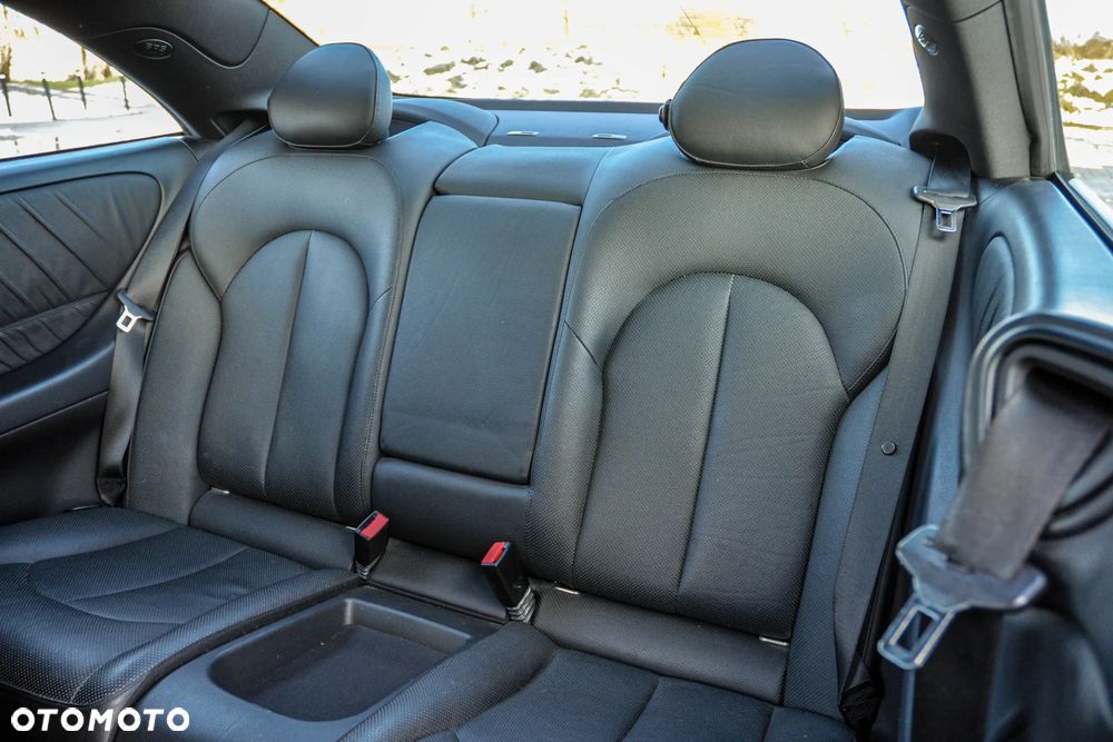 Mercedes-Benz CLK 320 CDI 7G-TRONIC Avantgarde - 8