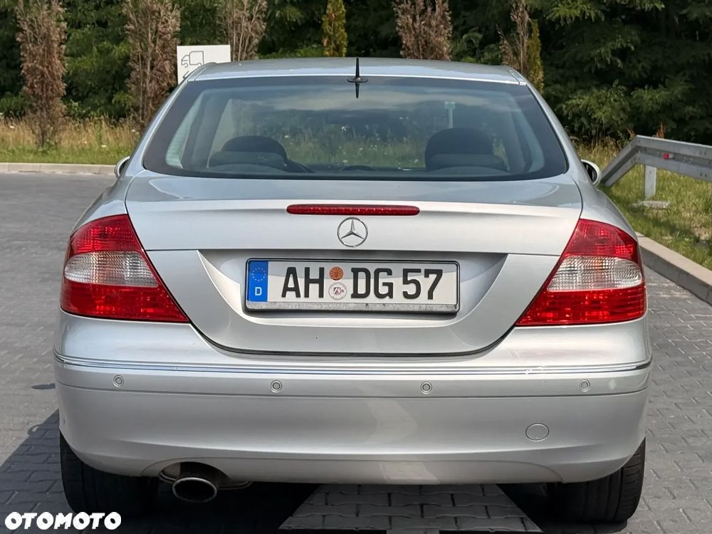 Mercedes-Benz CLK - 8