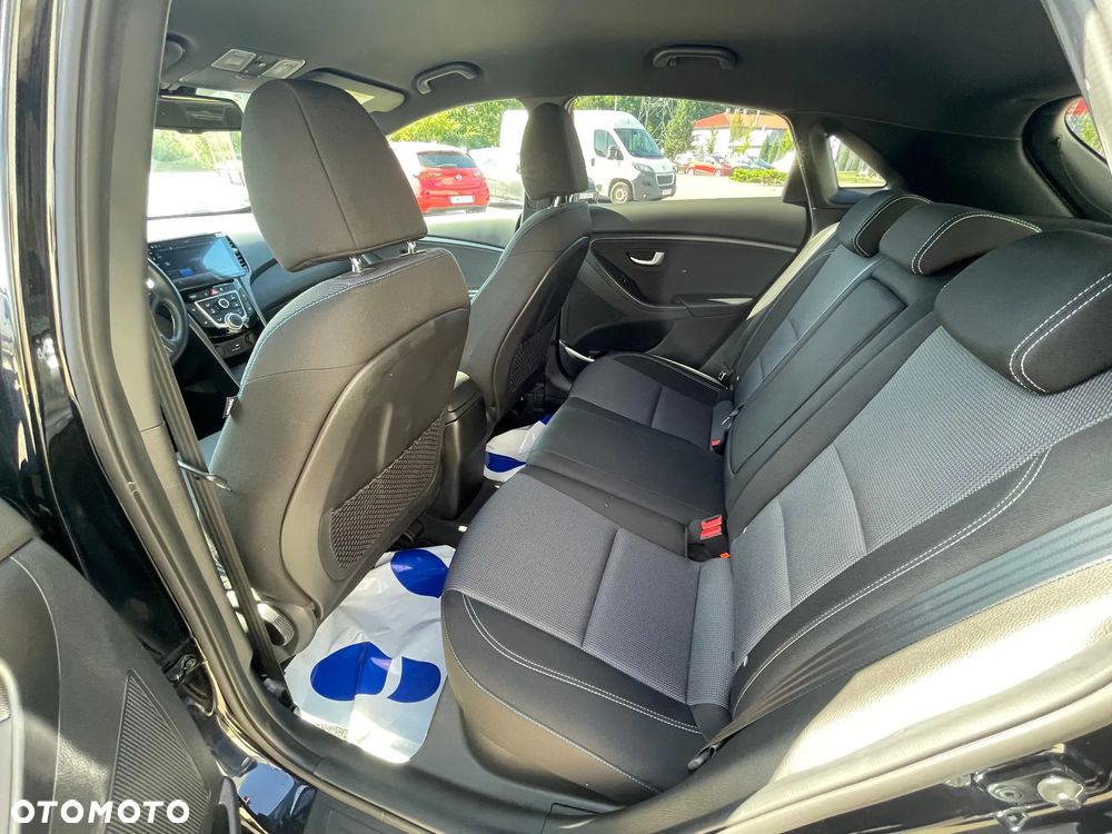 Hyundai i30 1.4 Passion - 10